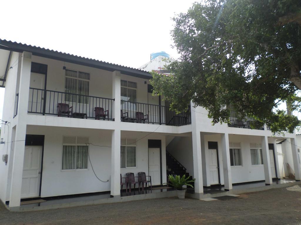 Romana Rest Kataragama Exteriér fotografie